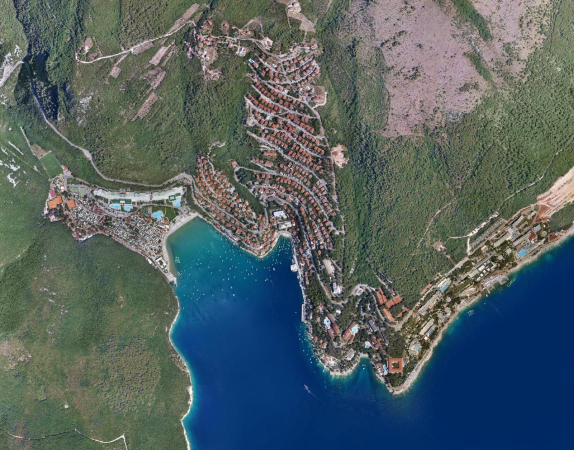 Apartment Marine Story Рабац Екстериор снимка